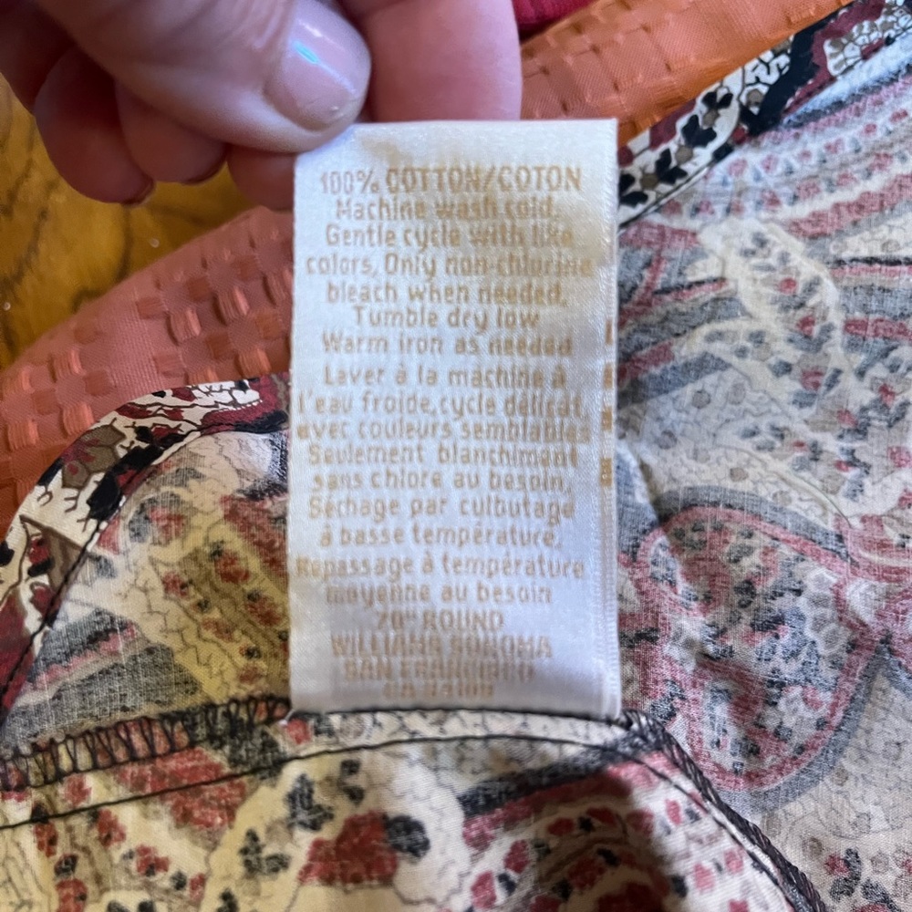 Williams Sonoma Fall Tablecloth.  70in Round. New without tags